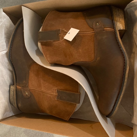 Santa Fe Boot Tan Leather & Suede Ankle Cowboy Boot - Picture 3 of 9